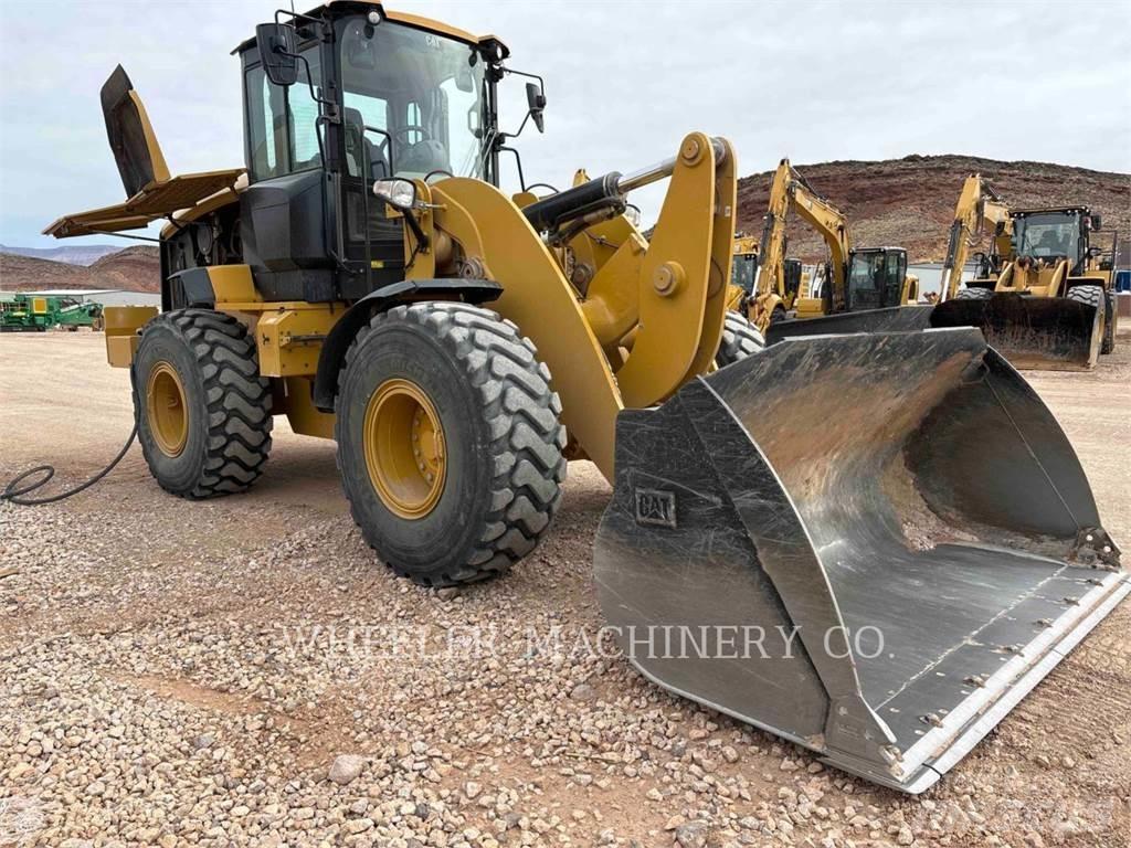 CAT 938M QC Iekrāvēji uz riteņiem