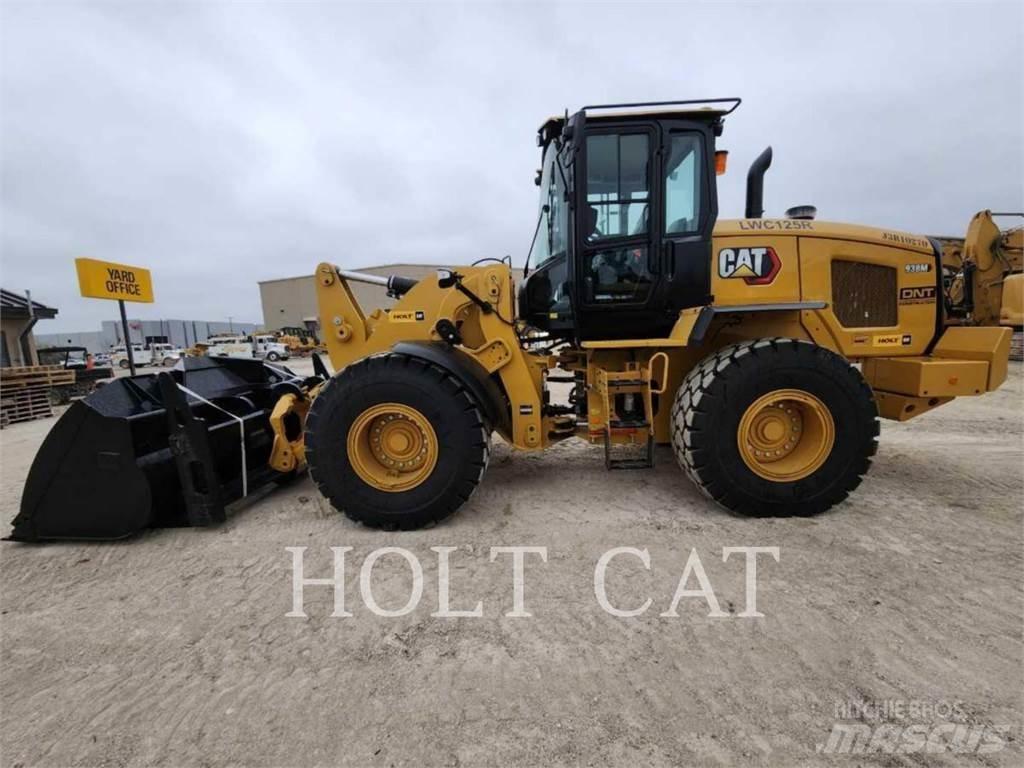 CAT 938M QC Iekrāvēji uz riteņiem