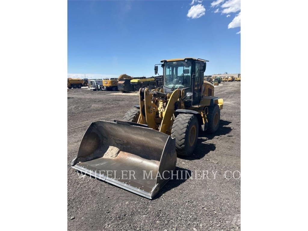 CAT 938M QC Iekrāvēji uz riteņiem