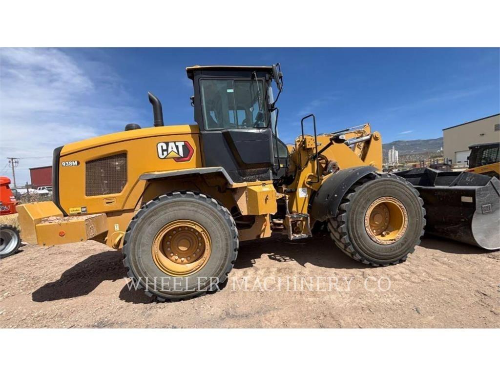 CAT 938M QC Iekrāvēji uz riteņiem