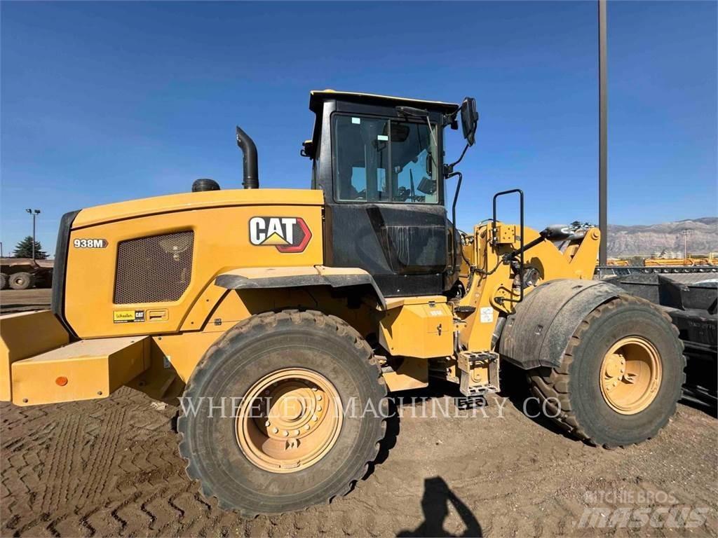 CAT 938M QC 3V Iekrāvēji uz riteņiem