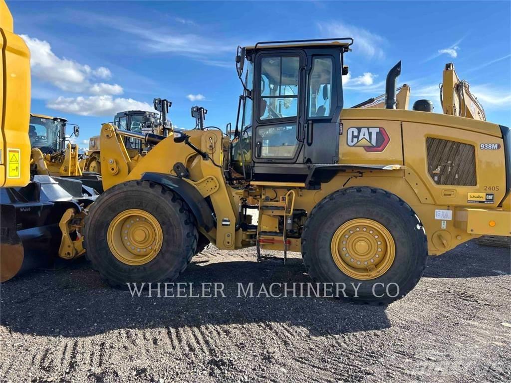 CAT 938M QC 3V Iekrāvēji uz riteņiem