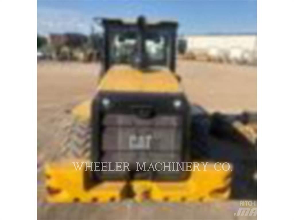 CAT 938M QC 3V Iekrāvēji uz riteņiem