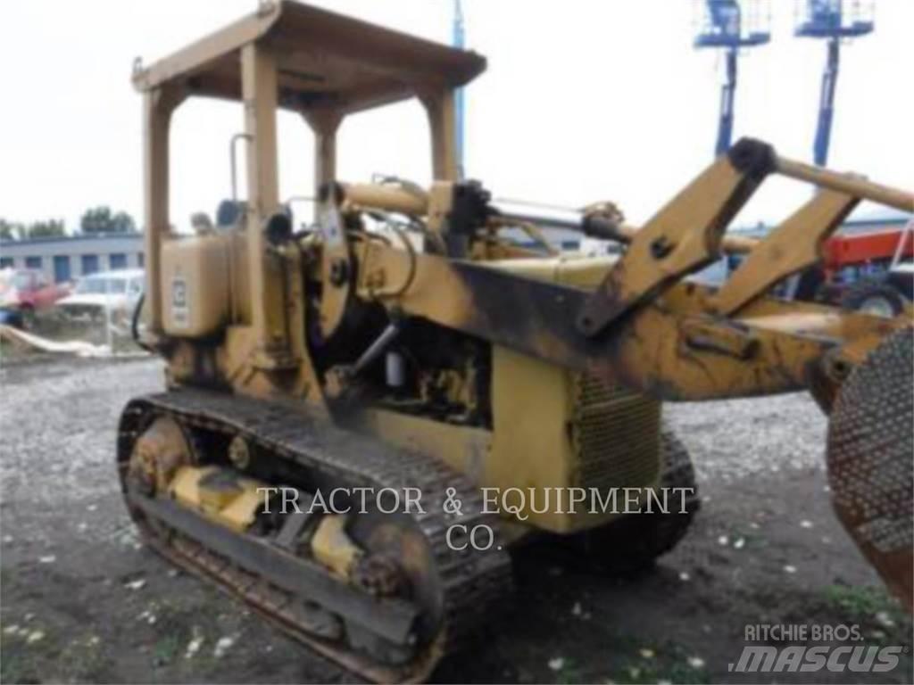 CAT 941B Kāpurķēžu buldozeri
