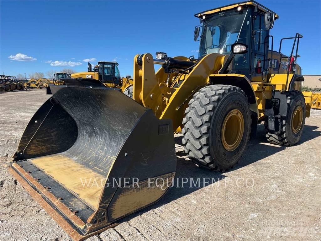 CAT 950 Iekrāvēji uz riteņiem