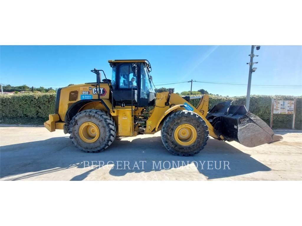 CAT 950 Iekrāvēji uz riteņiem