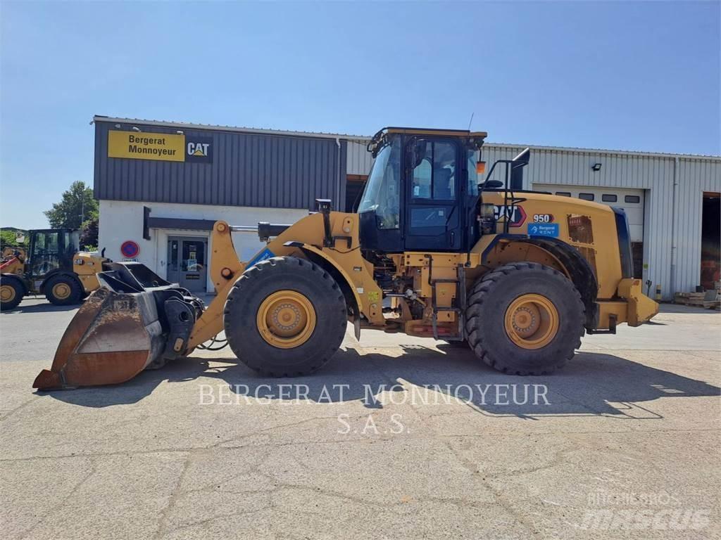 CAT 950 Iekrāvēji uz riteņiem