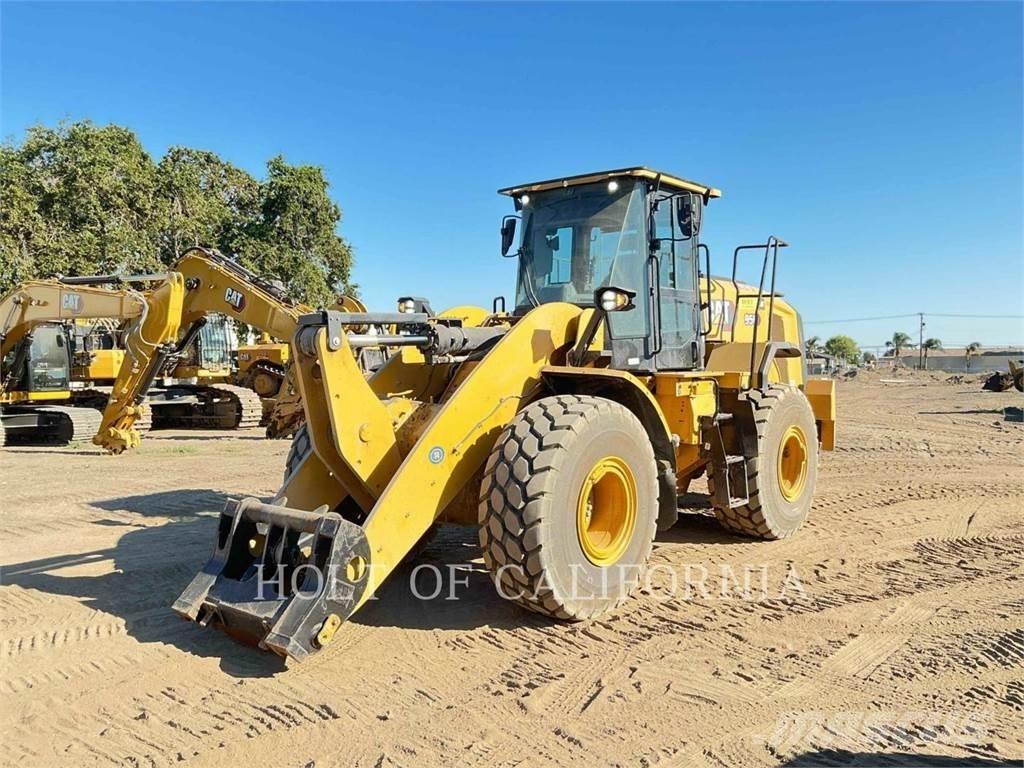 CAT 950 Iekrāvēji uz riteņiem