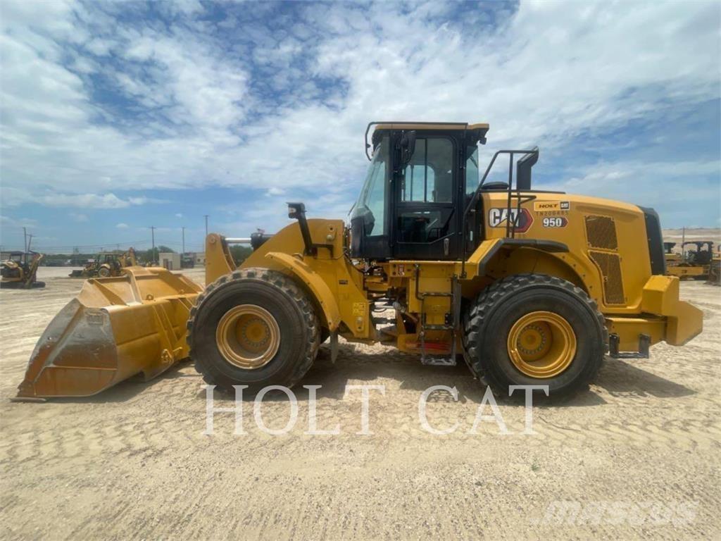 CAT 950 Iekrāvēji uz riteņiem