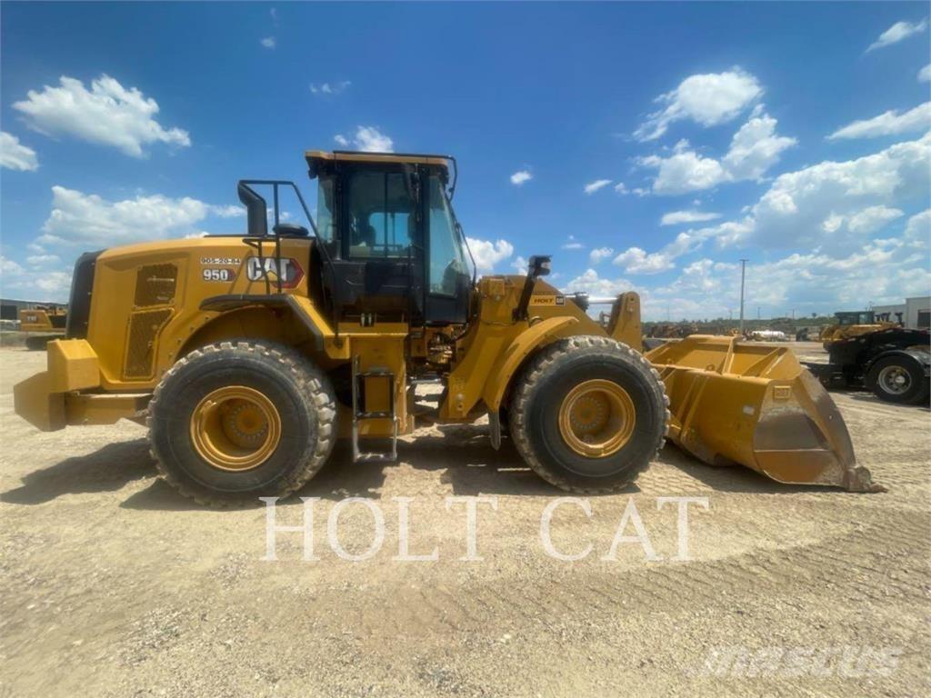 CAT 950 Iekrāvēji uz riteņiem