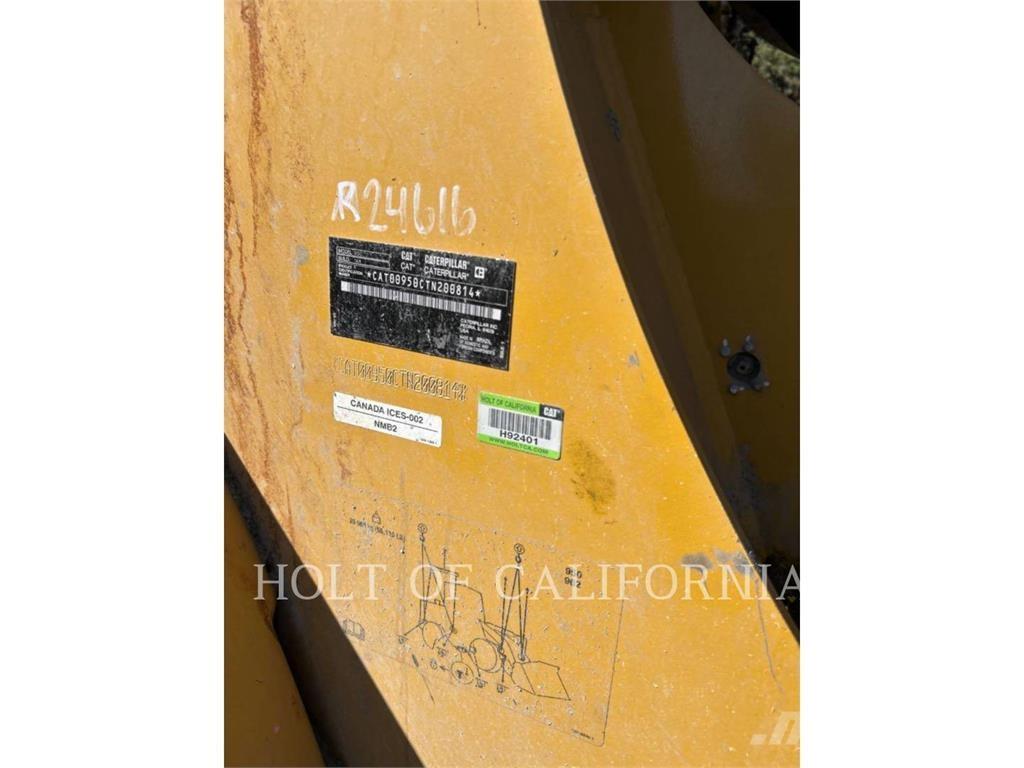 CAT 950 Iekrāvēji uz riteņiem