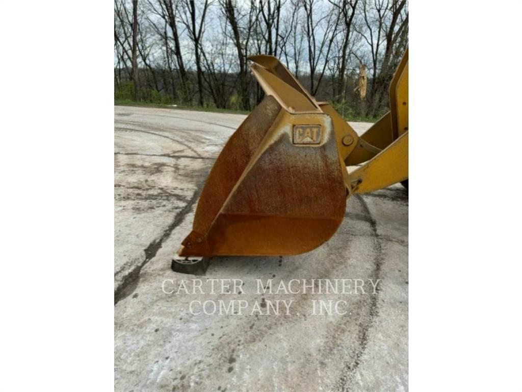 CAT 950-14 Iekrāvēji uz riteņiem