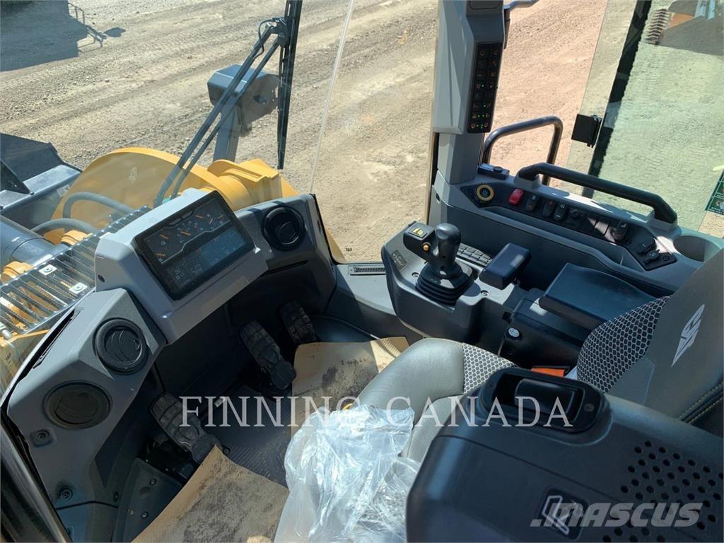CAT 950-14 Iekrāvēji uz riteņiem
