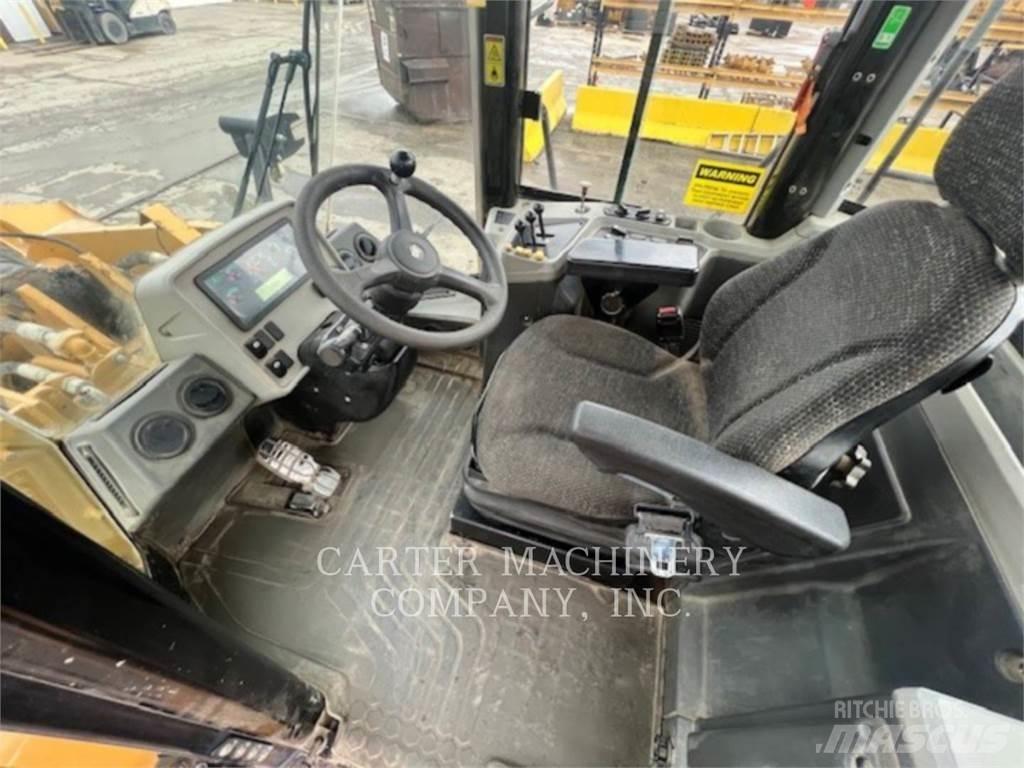 CAT 950 GC Iekrāvēji uz riteņiem