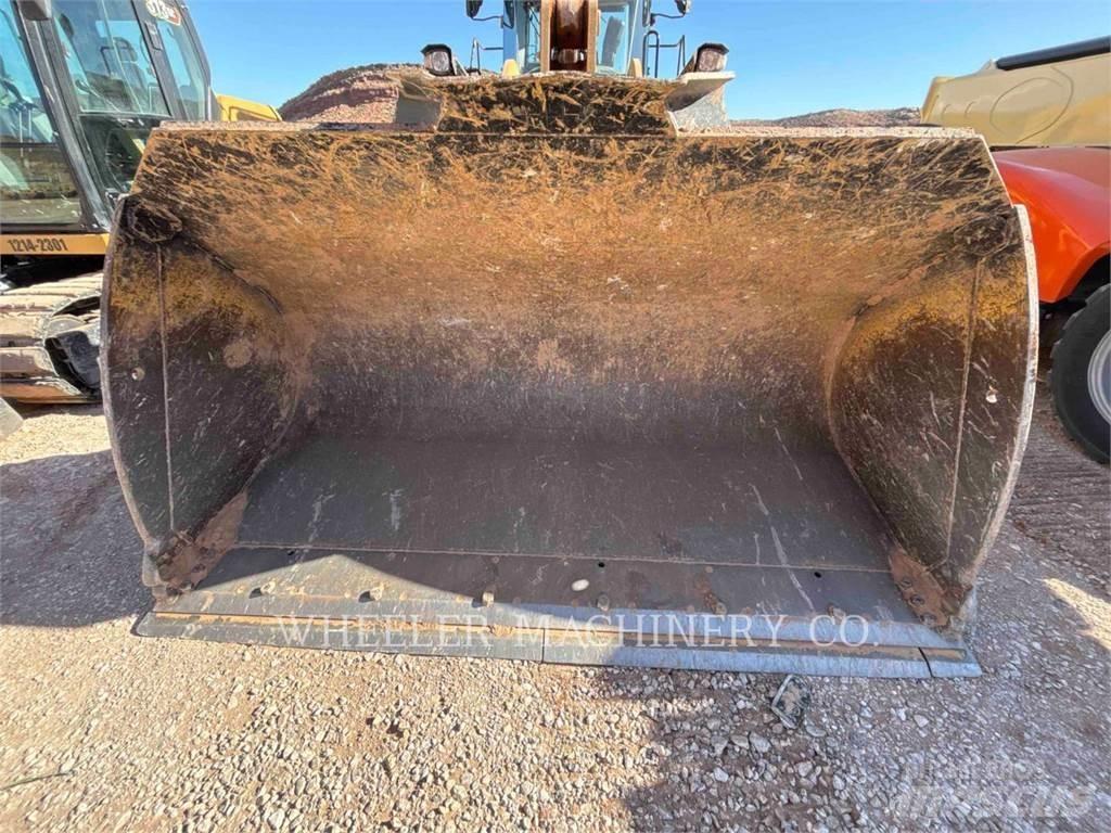 CAT 950 QC Iekrāvēji uz riteņiem
