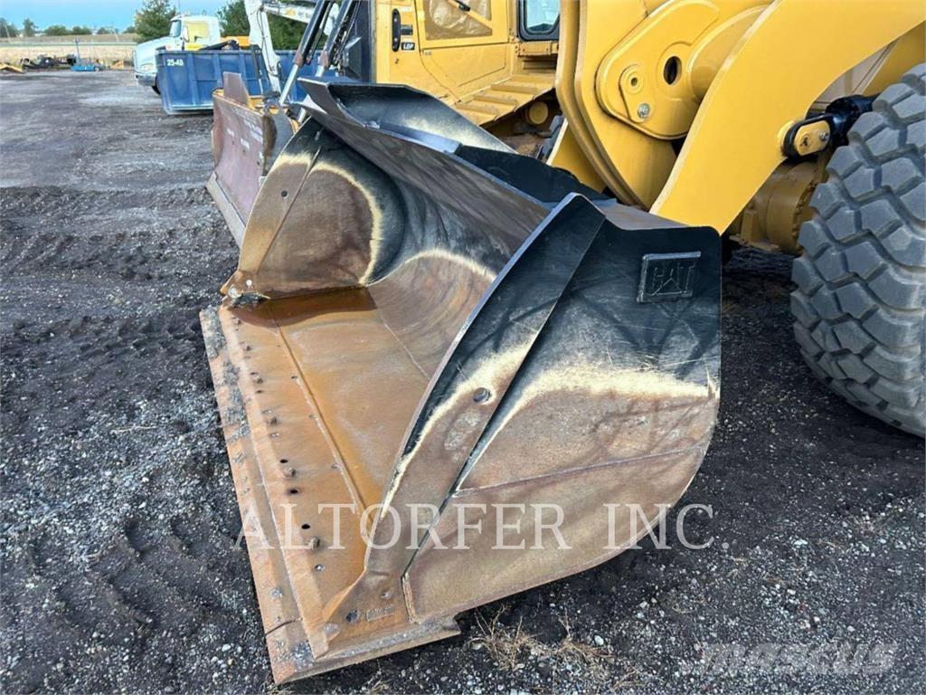 CAT 950GC Iekrāvēji uz riteņiem