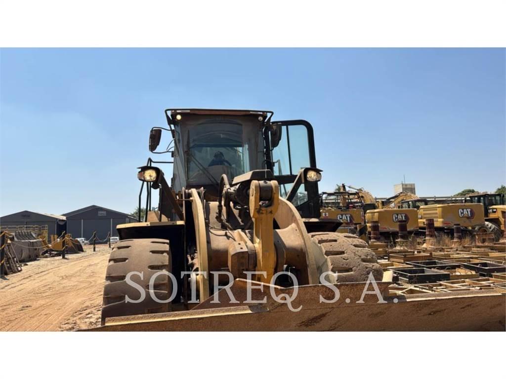 CAT 950L Iekrāvēji uz riteņiem