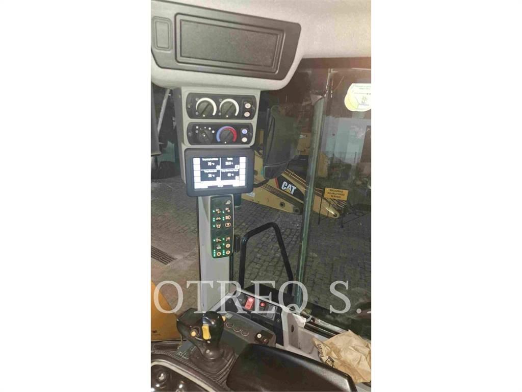 CAT 950L Iekrāvēji uz riteņiem