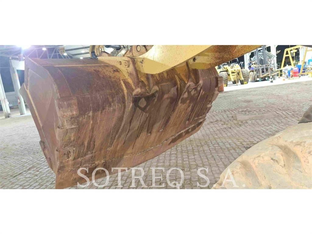 CAT 950L Iekrāvēji uz riteņiem