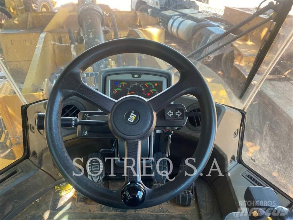 CAT 950L Iekrāvēji uz riteņiem