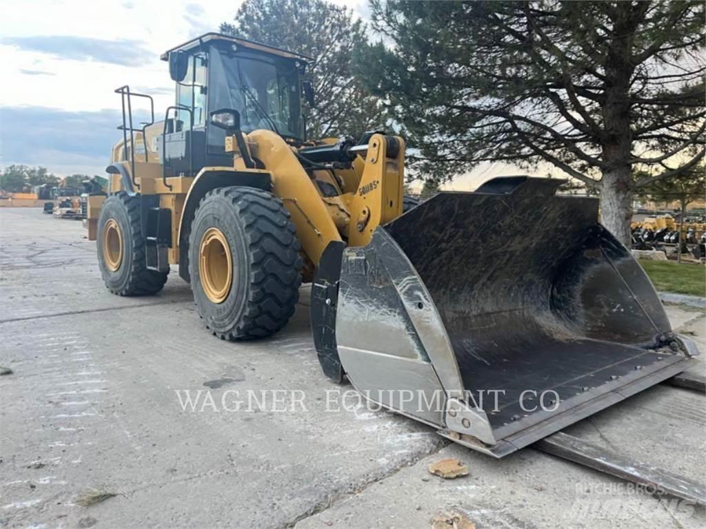 CAT 950M Iekrāvēji uz riteņiem