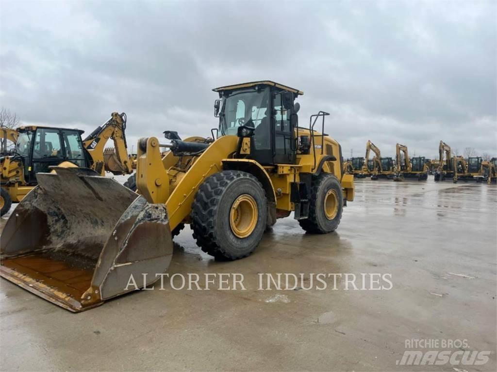 CAT 950M Iekrāvēji uz riteņiem