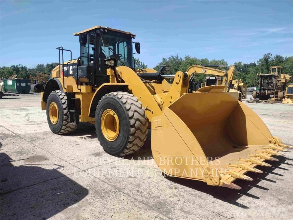 CAT 950M Iekrāvēji uz riteņiem