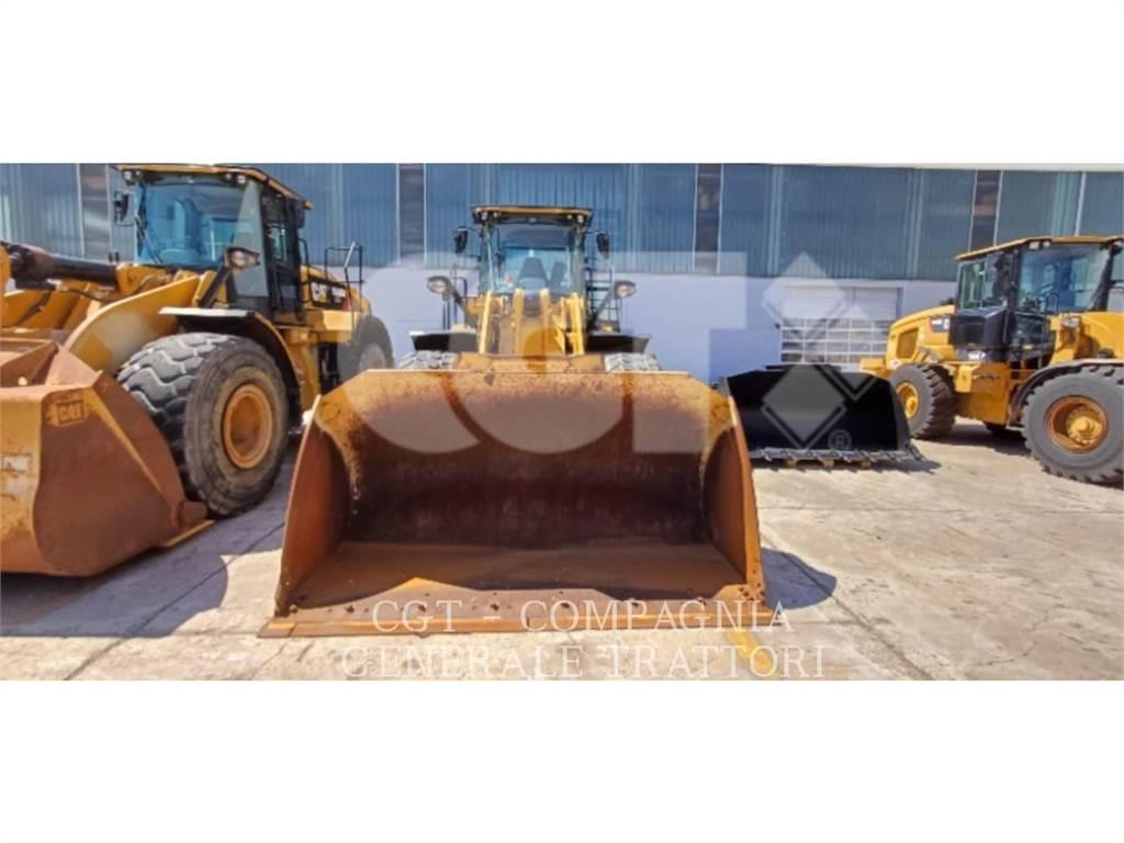 CAT 950M Iekrāvēji uz riteņiem