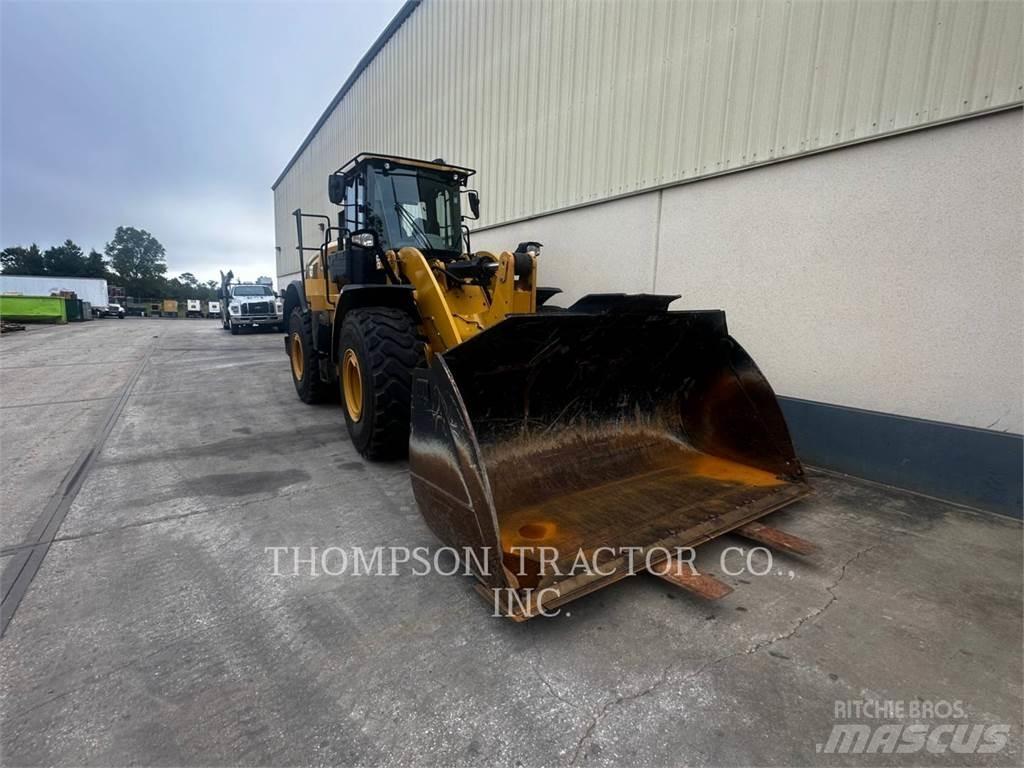 CAT 950M Iekrāvēji uz riteņiem
