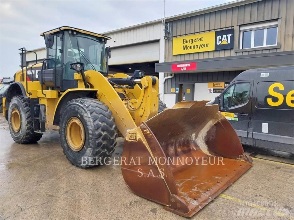 CAT 950M Iekrāvēji uz riteņiem