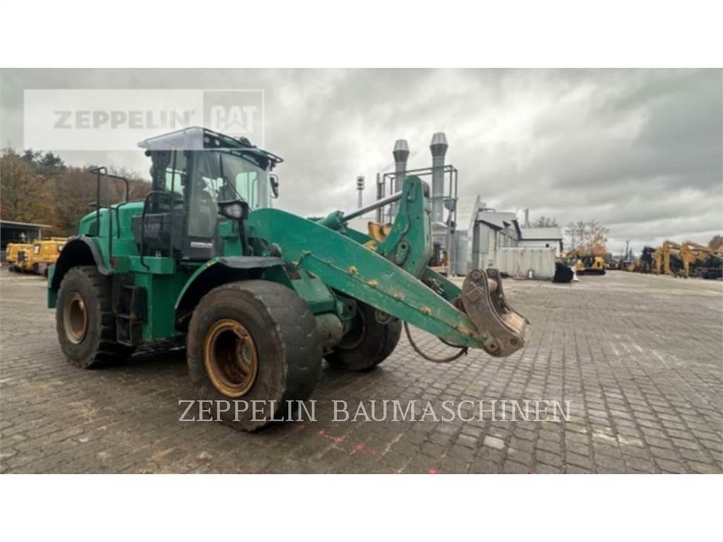 CAT 950M Iekrāvēji uz riteņiem