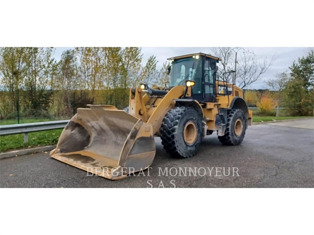 CAT 950M Iekrāvēji uz riteņiem