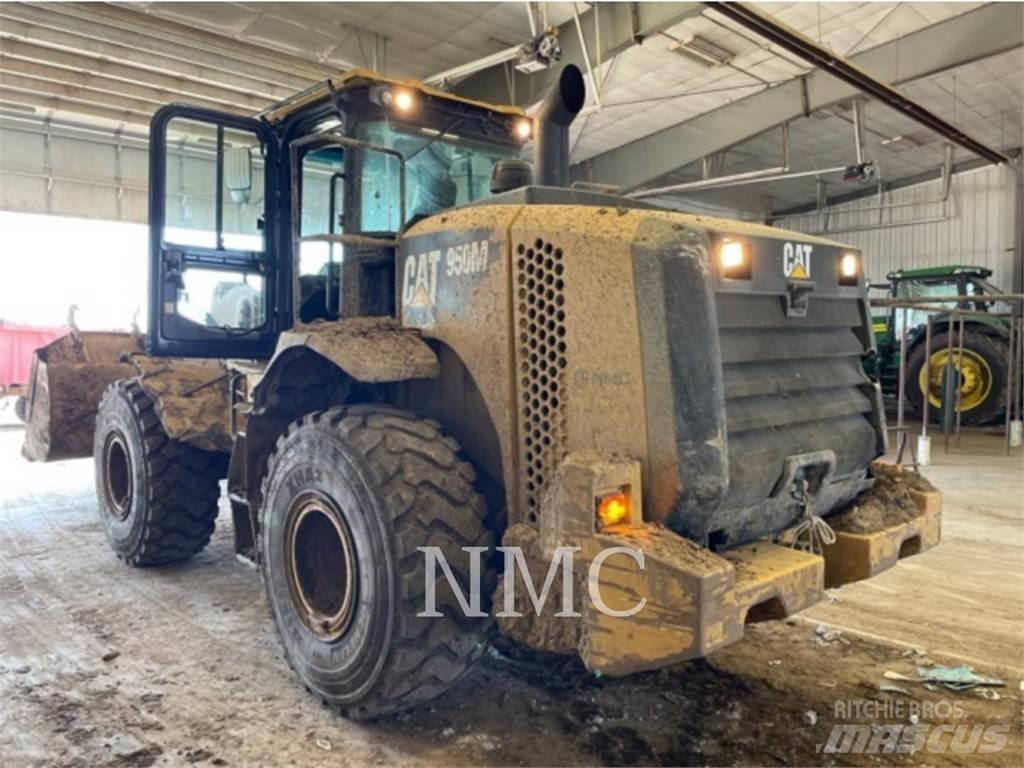 CAT 950M Iekrāvēji uz riteņiem