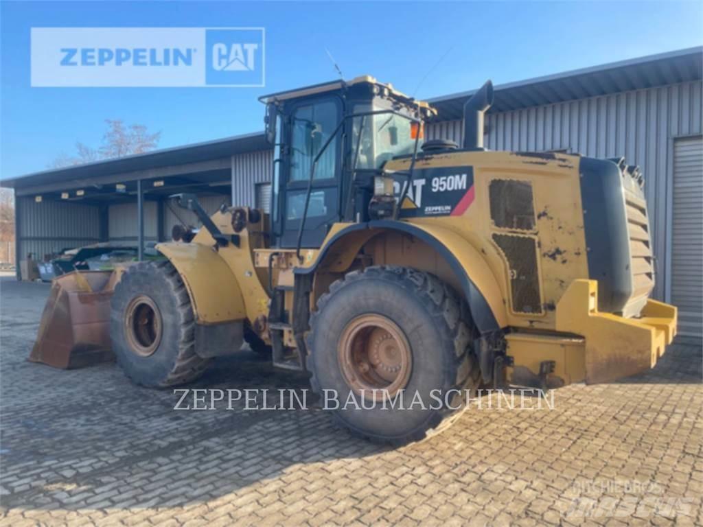 CAT 950M Iekrāvēji uz riteņiem