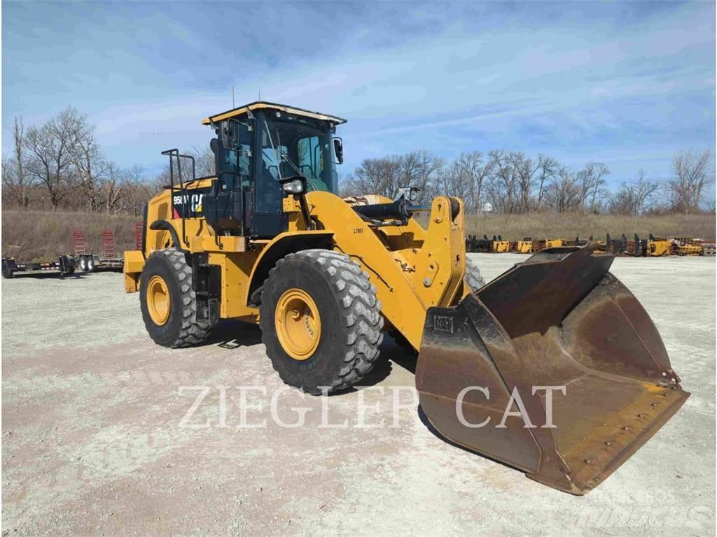CAT 950M Iekrāvēji uz riteņiem