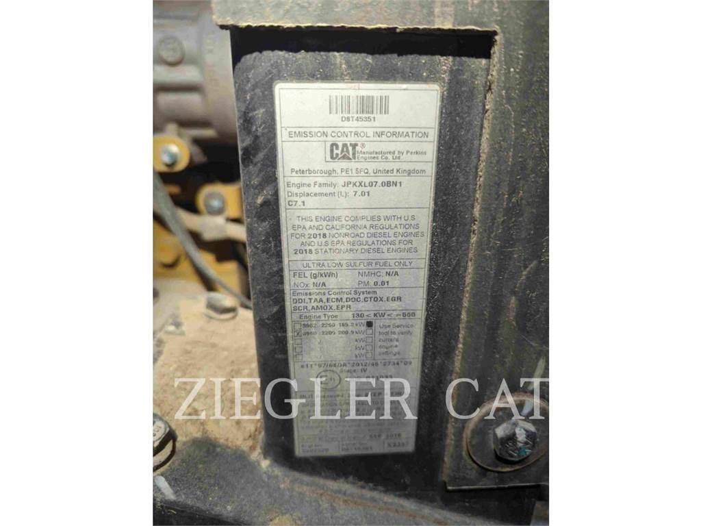 CAT 950M Iekrāvēji uz riteņiem