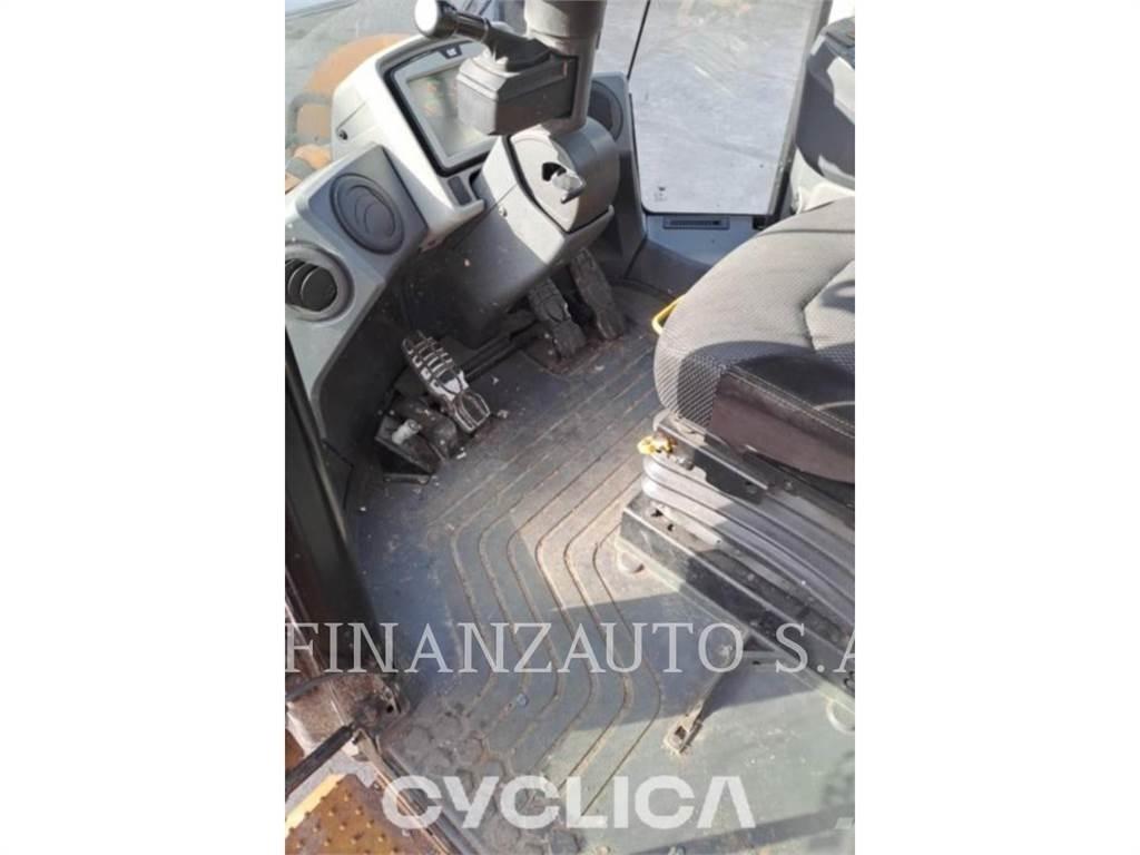 CAT 950M Iekrāvēji uz riteņiem