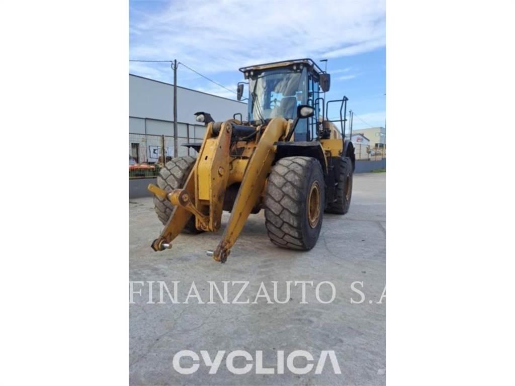 CAT 950M Iekrāvēji uz riteņiem