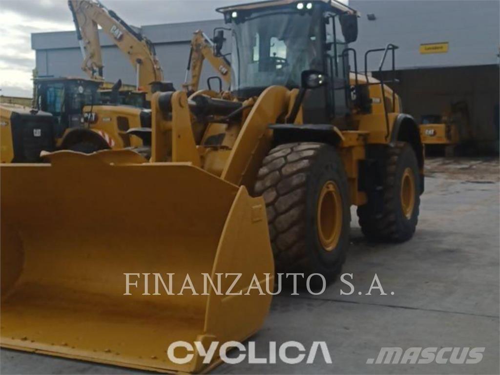 CAT 950M Iekrāvēji uz riteņiem