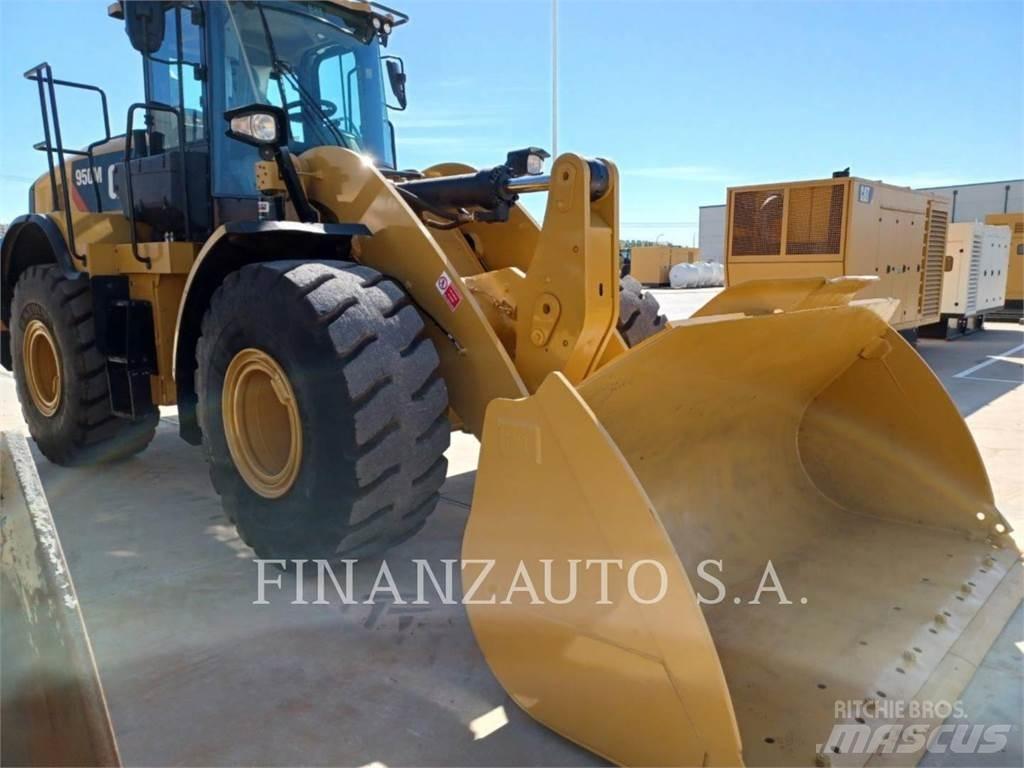 CAT 950M Iekrāvēji uz riteņiem
