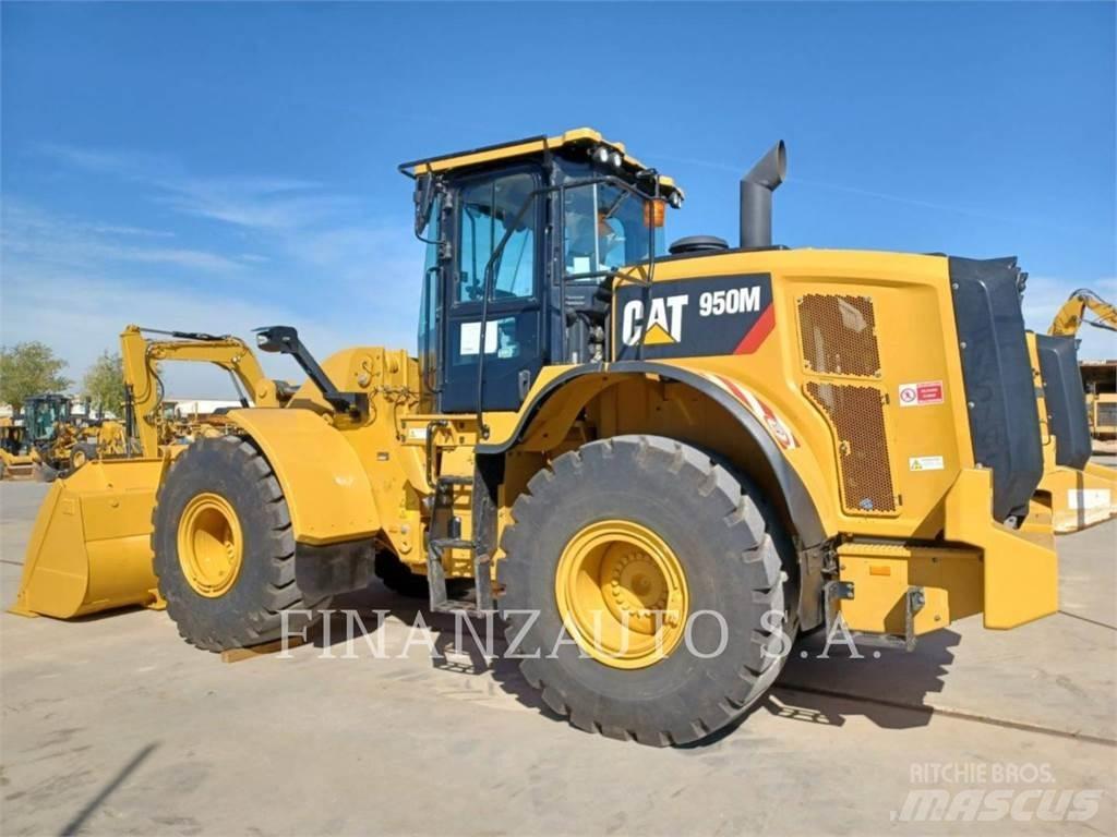 CAT 950M Iekrāvēji uz riteņiem