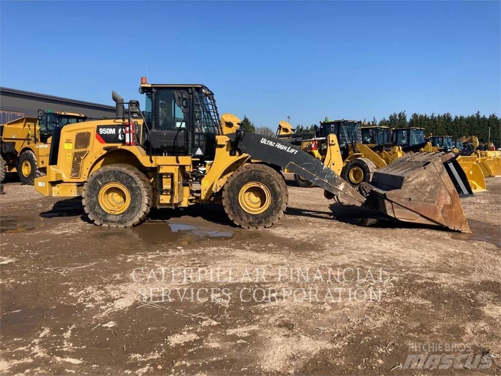 CAT 950M Iekrāvēji uz riteņiem