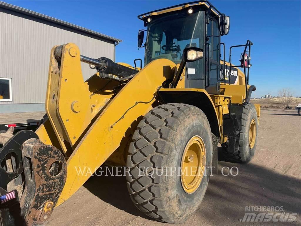 CAT 950M Iekrāvēji uz riteņiem
