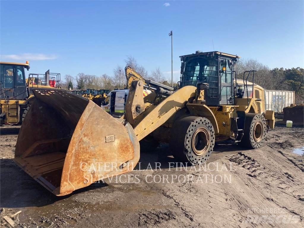 CAT 950M Iekrāvēji uz riteņiem