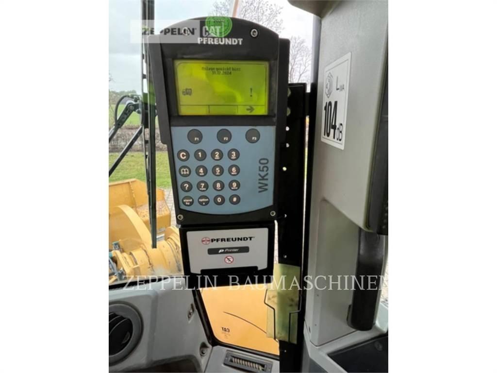 CAT 950M Iekrāvēji uz riteņiem
