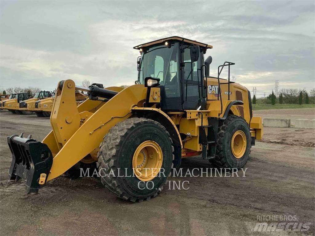 CAT 950M Iekrāvēji uz riteņiem