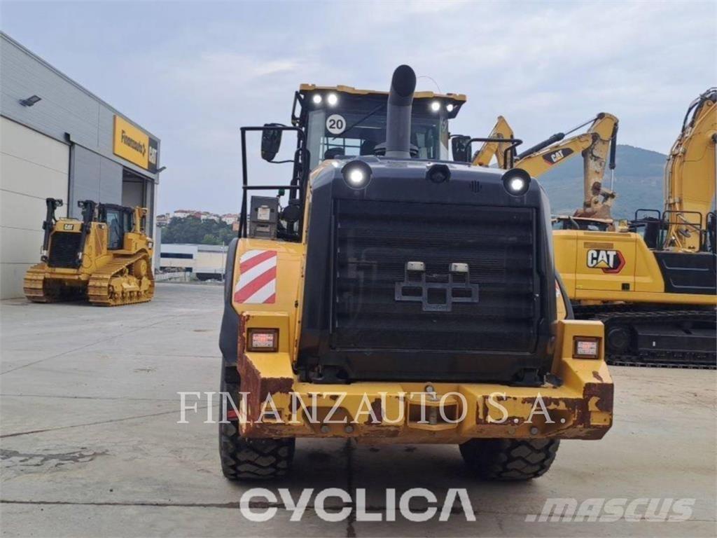 CAT 950M Iekrāvēji uz riteņiem