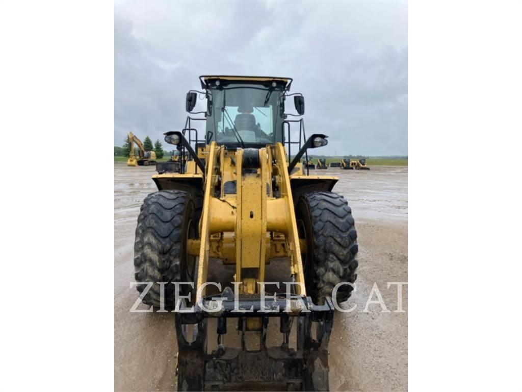 CAT 950M Iekrāvēji uz riteņiem