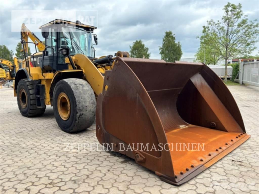 CAT 950M Iekrāvēji uz riteņiem