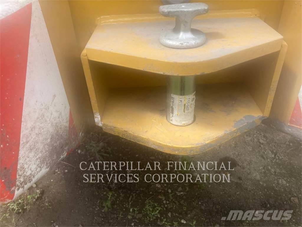 CAT 950M Iekrāvēji uz riteņiem